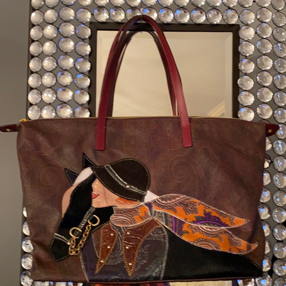 Vintage Etro Paisley Print Equestrian details